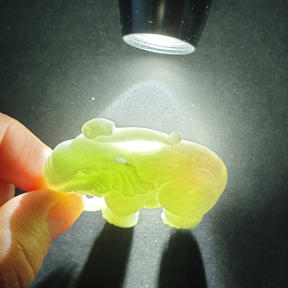 Beautiful Vintage Hand-Carved Natural White Jade Elephant Good Luck Pendant - Picture 3 of 10